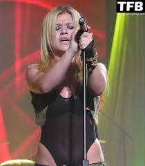 Kelly clarkson sexy jpg x Kelly clarkson sexy