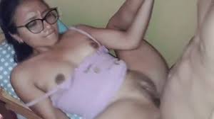Sexy milf con pijama le gusta cabalgar gran polla en video porno casero jpg x Video casero