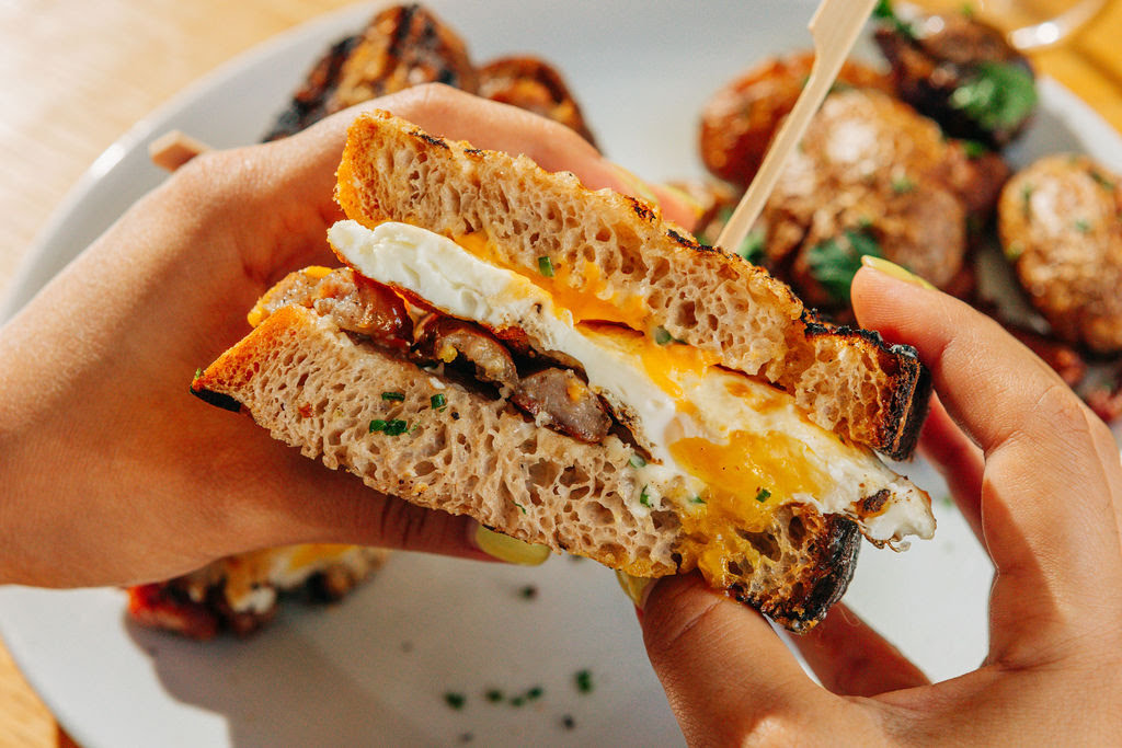 Oak and Honey by null