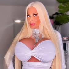 faketits trophy wife|Married Men Have Paid For My Surgeries | HOOKED ON THE LOOK - YouTube