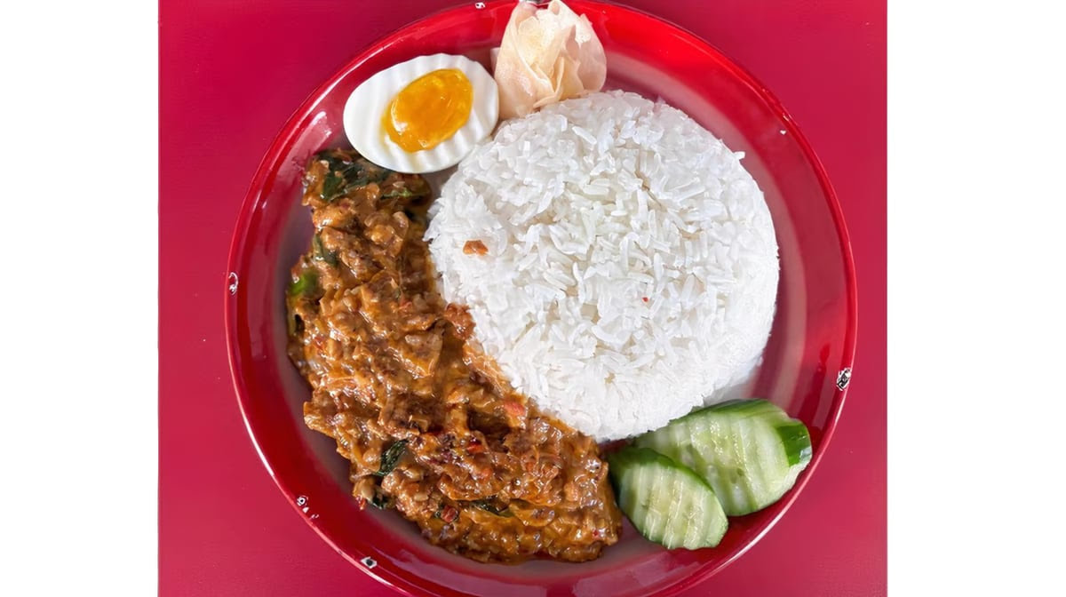 Na Na Thai by null