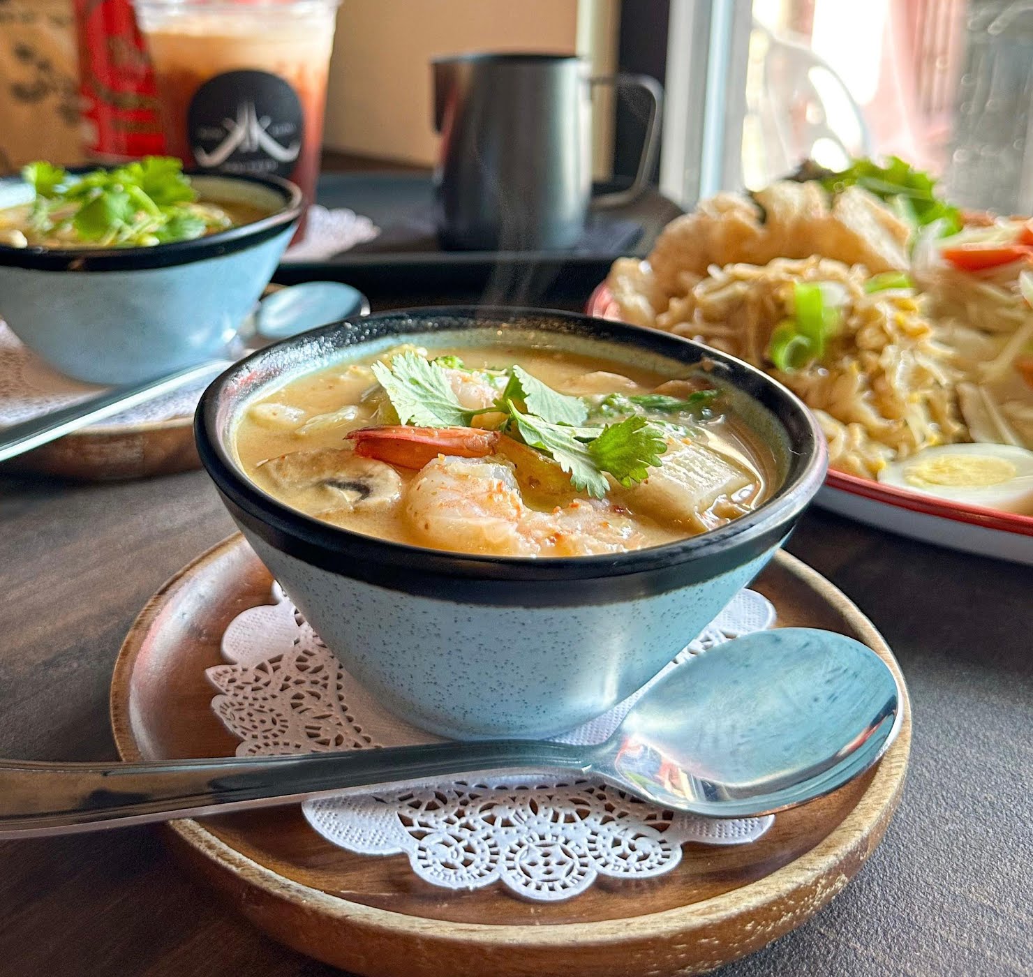 Klom Klom Thai Isan café by null