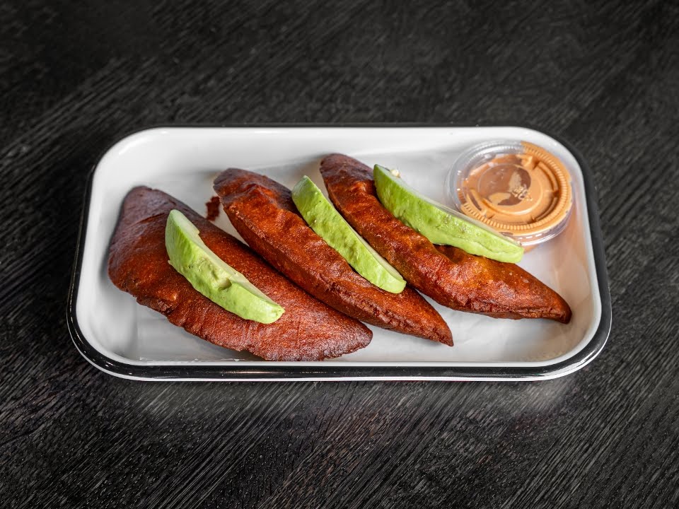 Mariscos Los Cuates by null