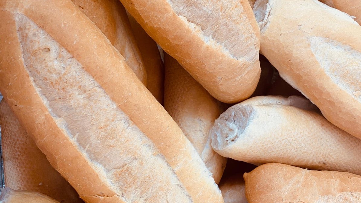 Banh Mi Saigon by null