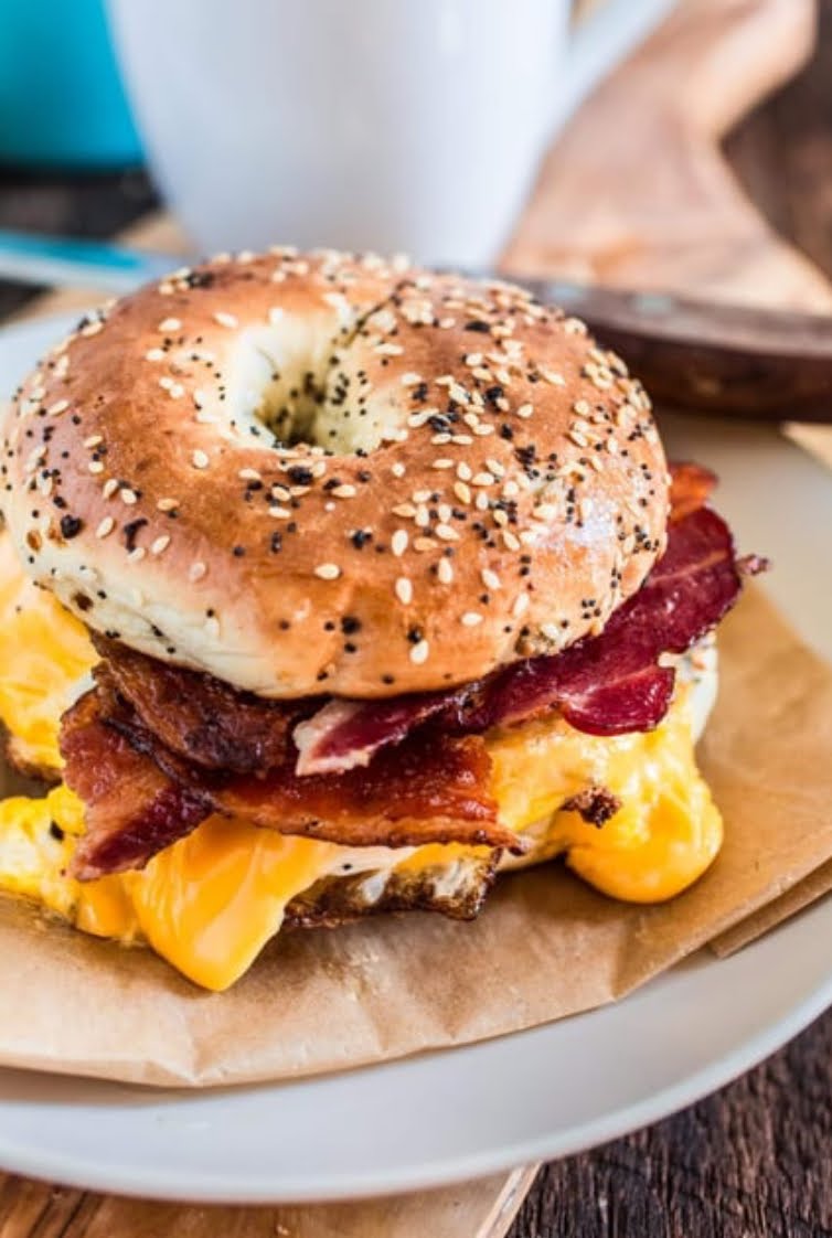 Cafe Uccello by null