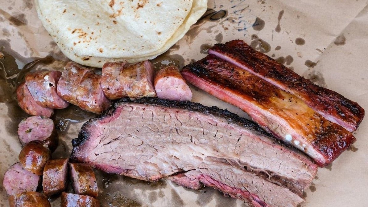 Smokin' Brew-B-Q by null