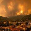 ギリシャ山火事、エビア島で住民避難