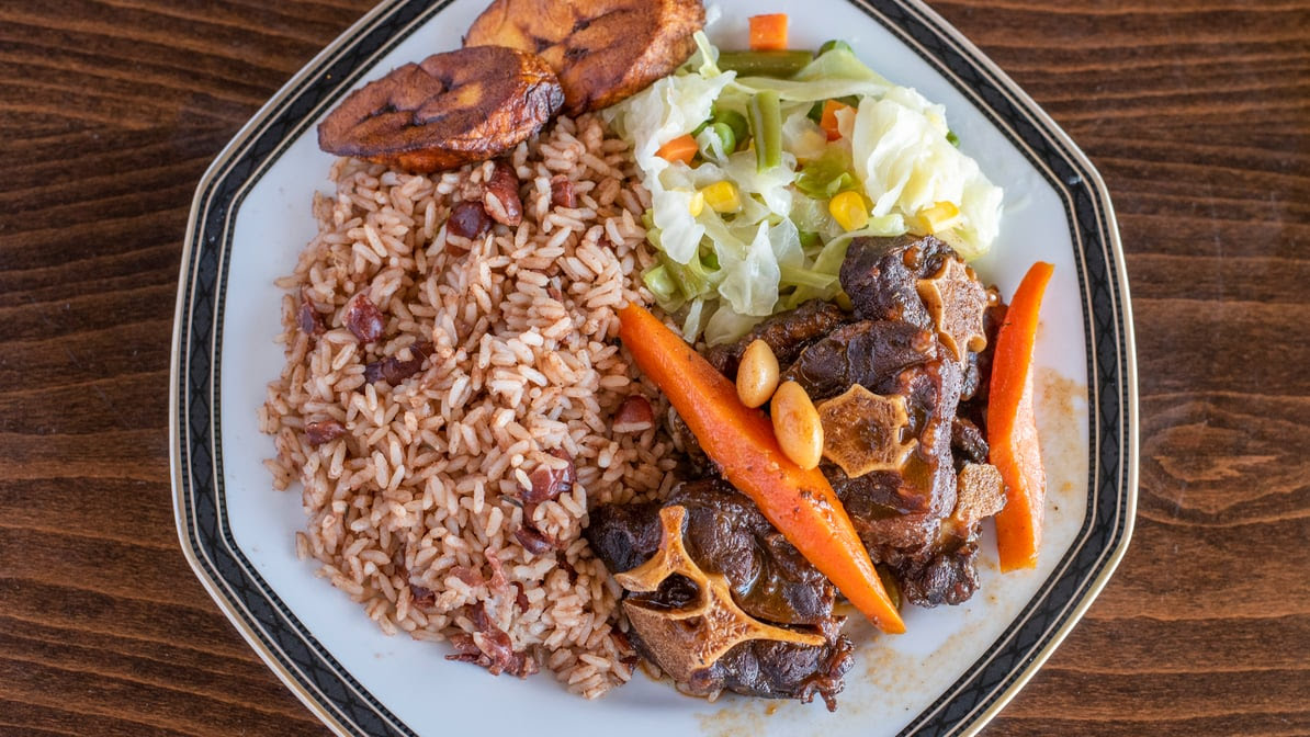 Curly's Caribbean by null