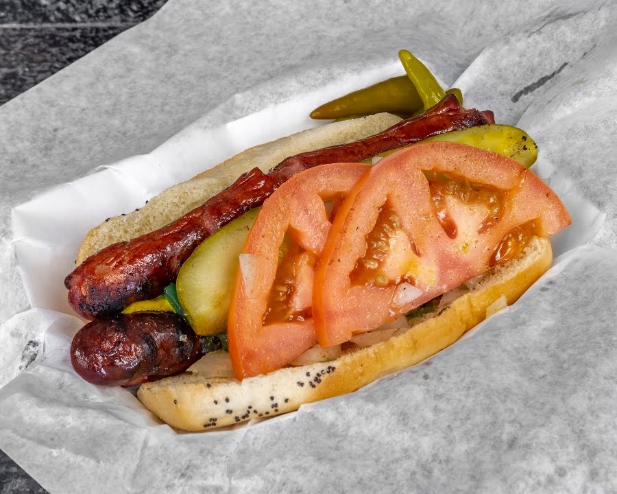 The Wiener's Circle by null