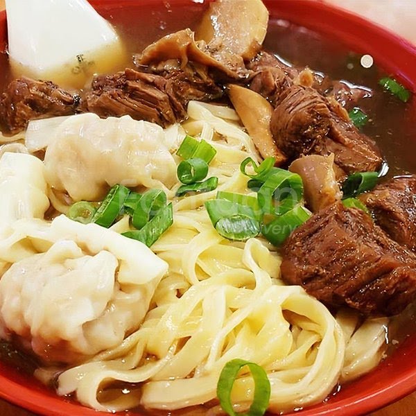 Yummy Yummy Noodles by null