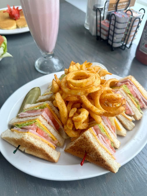 Alexander's Restaurant by null