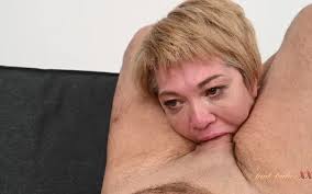 Mature woman extreme face fuck porno jpg x Mature facefuck