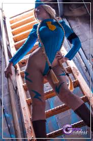 Haileys hideaway hailey mobil babe sexy sex pics jpg x Sexy bee costume