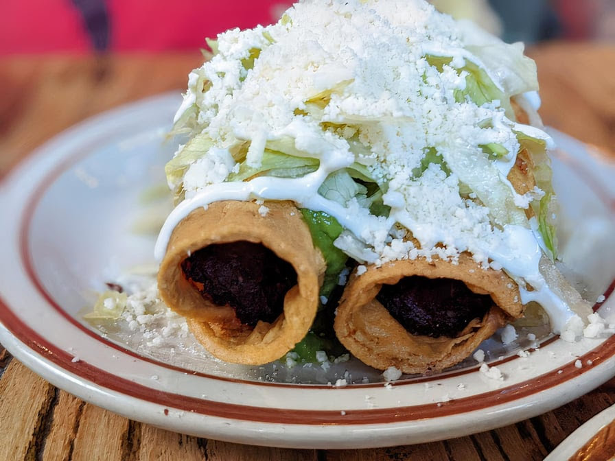 Pikio Taco by null