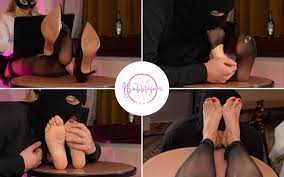 Lesbian foot femdom jpg x Lesbian foot femdom