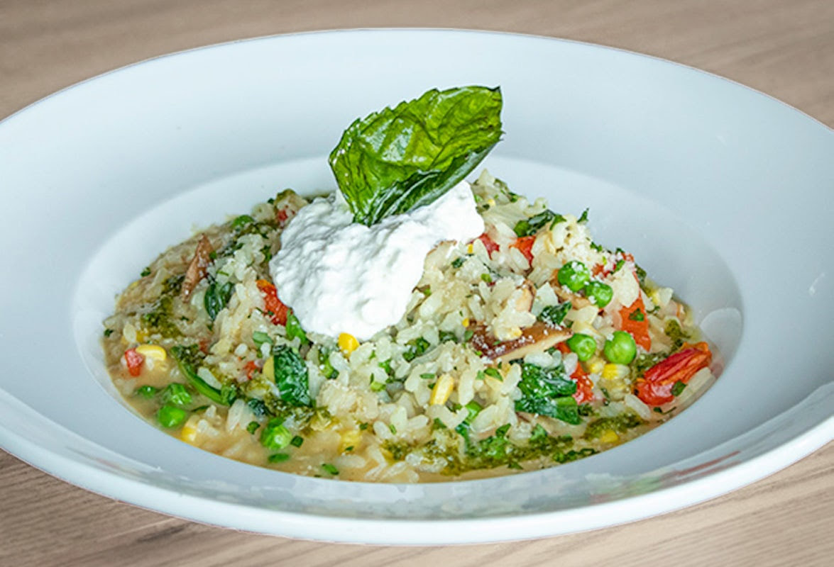 Cooper’s Hawk Winery & Restaurant by null