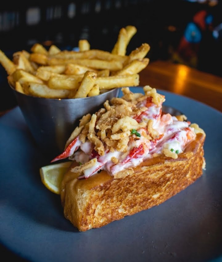 Pearl Tavern by null