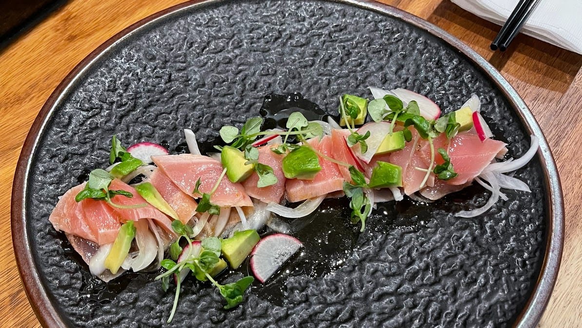 Mizu Sushi Bar & Asian Fusion by null