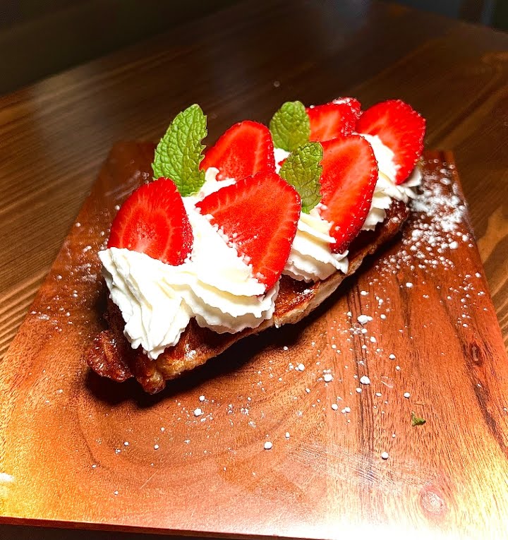 CORNER TABLE by null