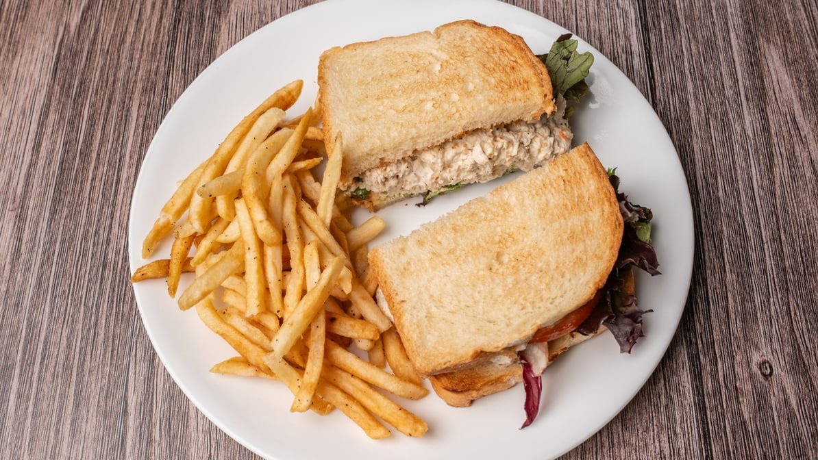 Three Birds Tavern by null