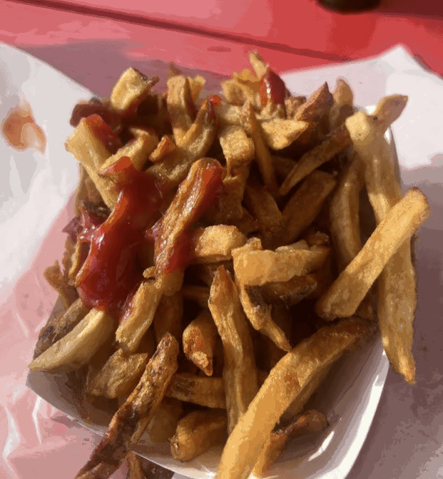 The Wiener's Circle by null
