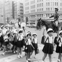 JS　お宝写真 パンチラ|昭和４８年寒さに負けない子供を育てようと、パンツ…：昭和の子供たち 写真特集：時事ドットコム