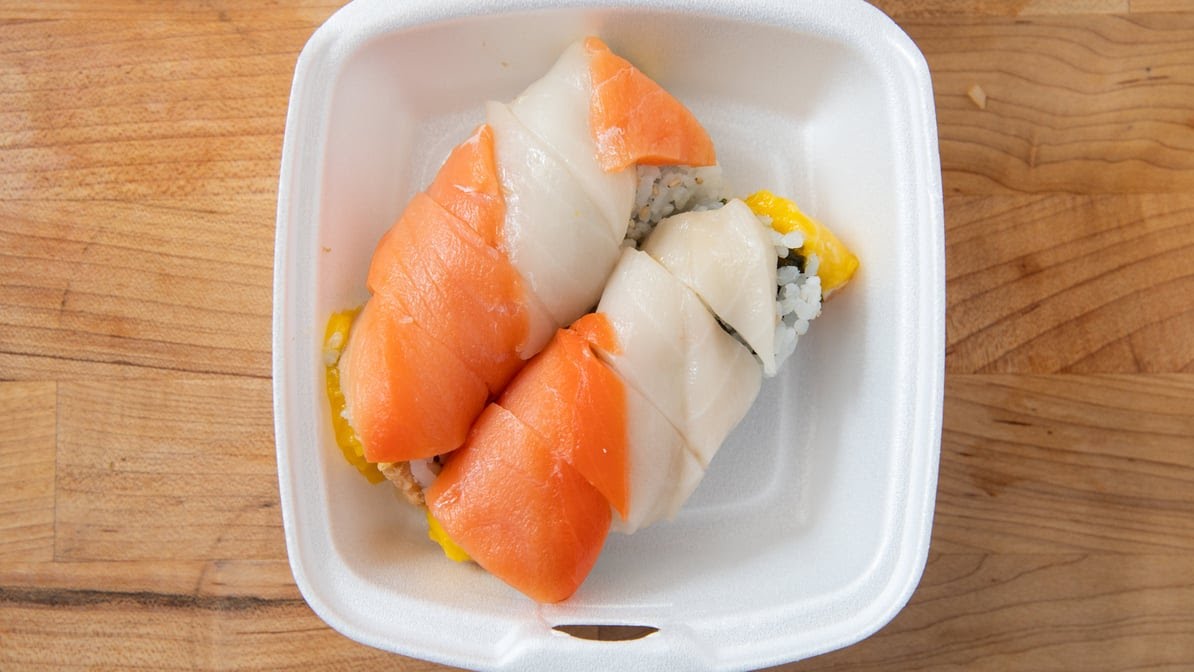 Akitas Sushi by null