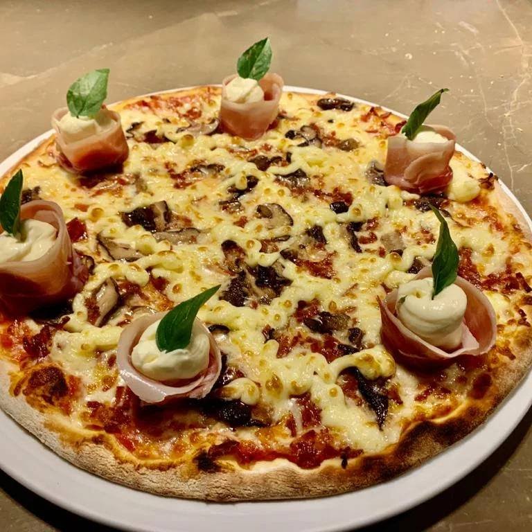 Marília Pizza Bar by null