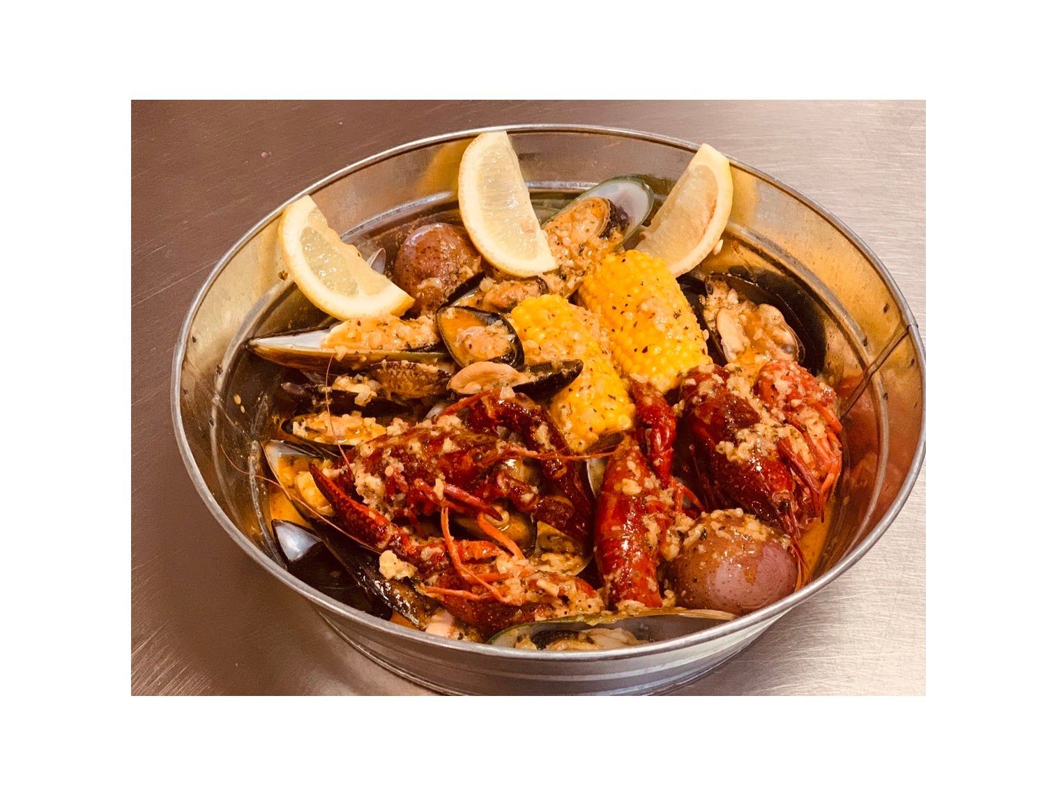 Crab King Cajun Boil & Bar by null