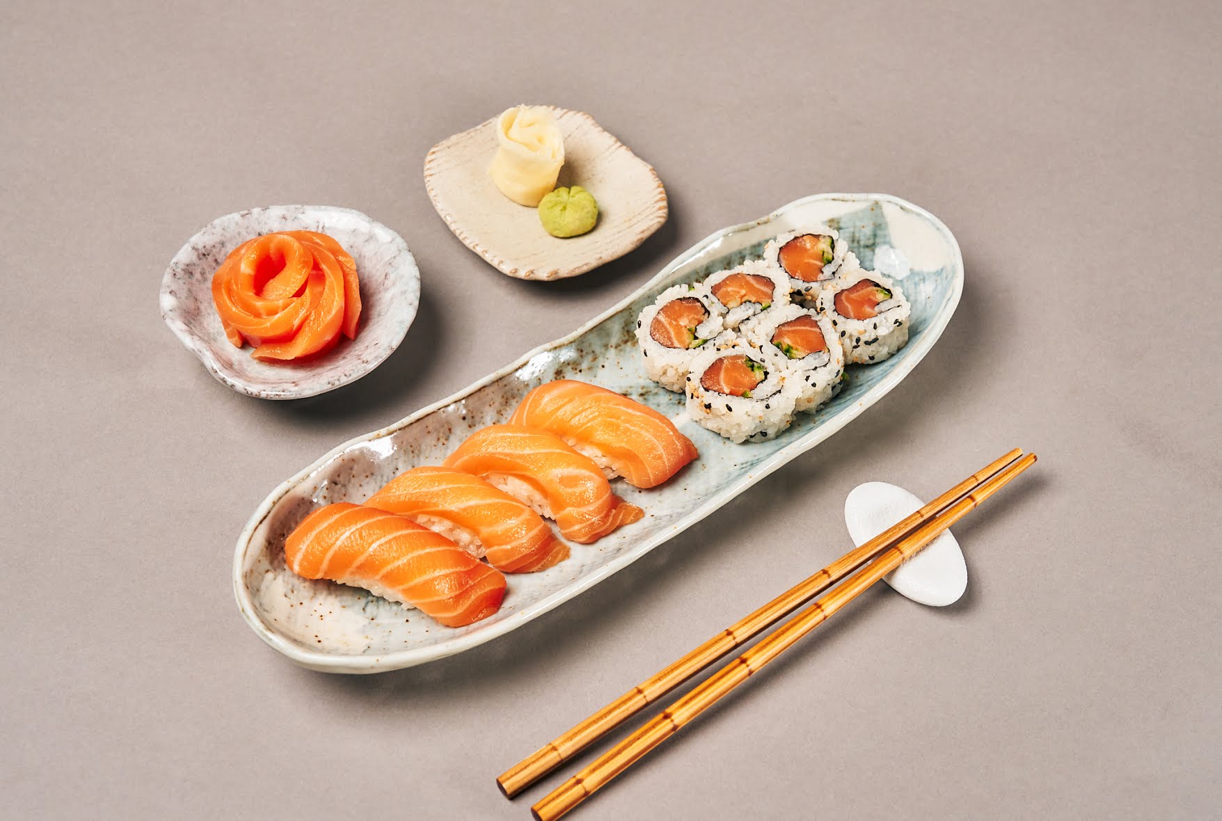 Naka Sushi & Izakaya by null