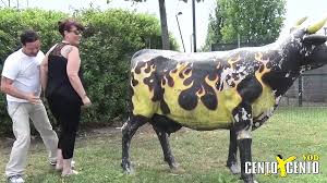 So many guys in porn fucking a cow while i fuck makes me want to get lots of men like that🍆🍆🍌🍑🤤 jpg x Fucks cow