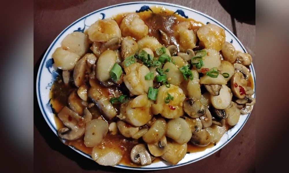 Hunan Garden by null