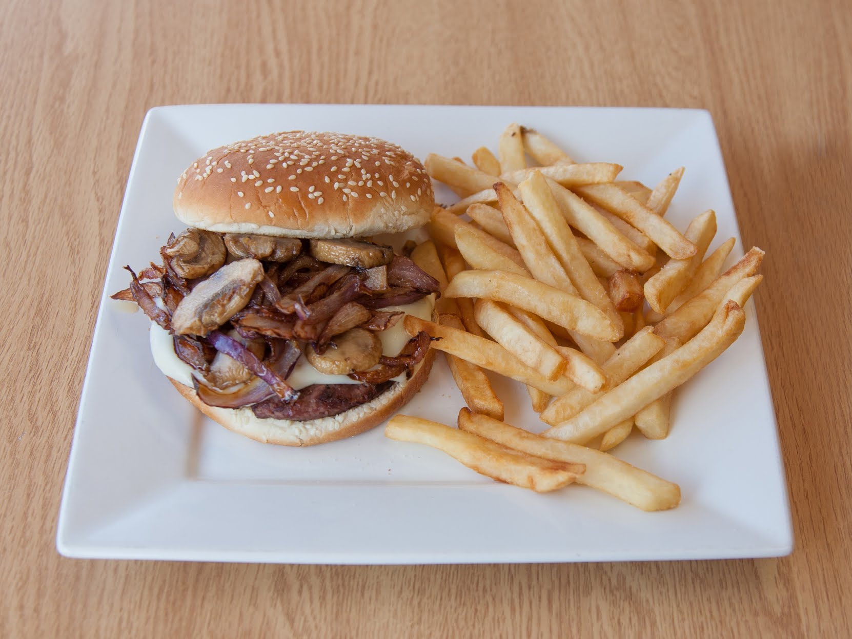 Nueva Italy Pizzeria by null