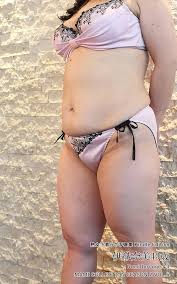 熟女　おばさん　下着|熟女下着ラボ写真集 みつよ 50歳 MITSUYO COLLECTION VOL.2 basic ベーシック 版 | 三宅天廻, 伊織奈美 |  タレント本 | Kindleストア | Amazon