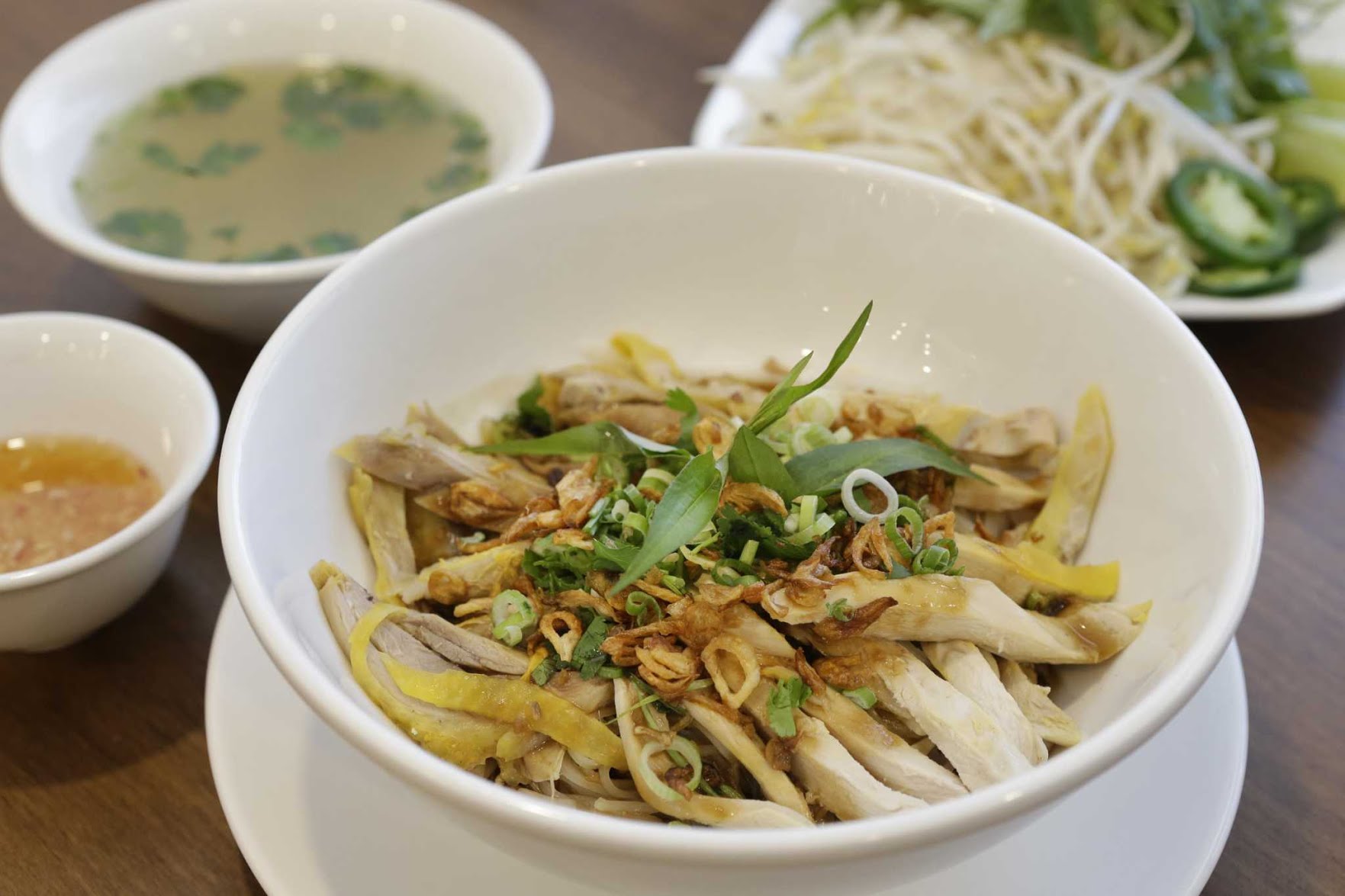 Pho Ngoon by null