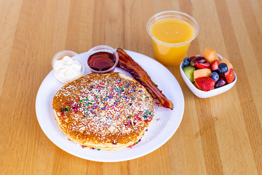 Courageous ELMHURST by null