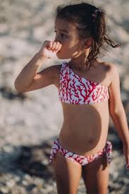 little girl bikini|6,206件の「Little cute girl bikini」の画像、写真素材、3D ...