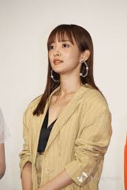 夏菜|夏菜 マッシュロングの新ヘア披露に「可愛すぎませんか。。。」「灰谷竜胆の髪型に似てます」― スポニチ Sponichi Annex 芸能