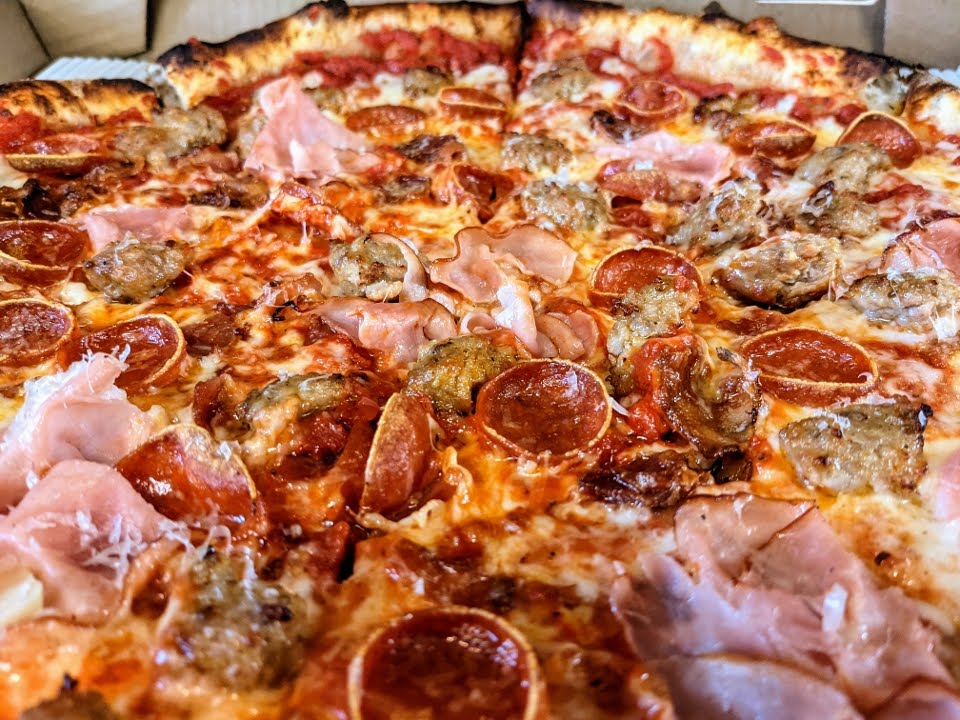 Thunderbolt Pizza by null