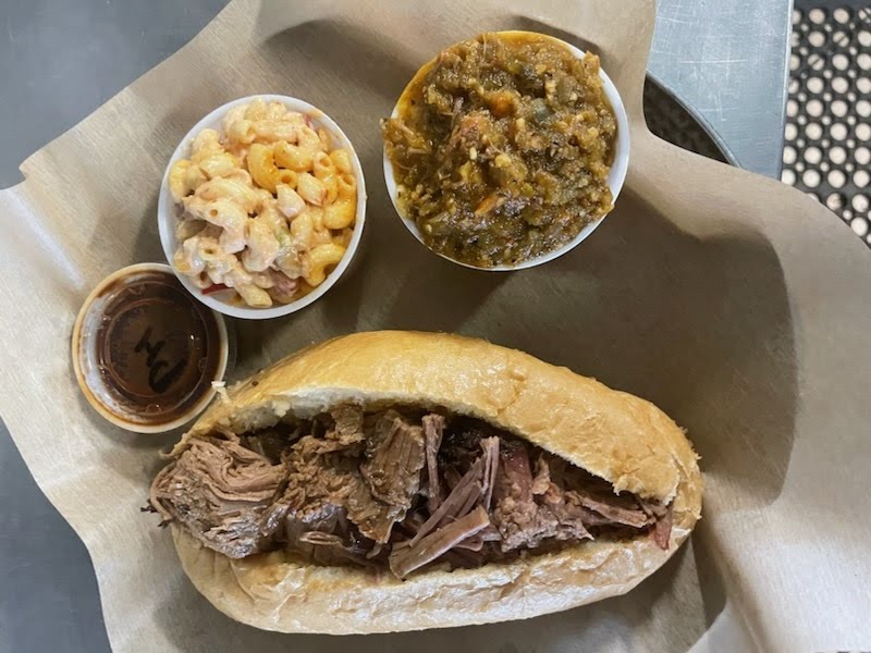 Piggin' Out Smokehouse by null