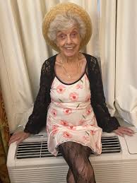 Granny chat jpg x Granny chat