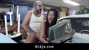 Oldje alice hernandez modelpornopussy old young side jpg x Old young xxx