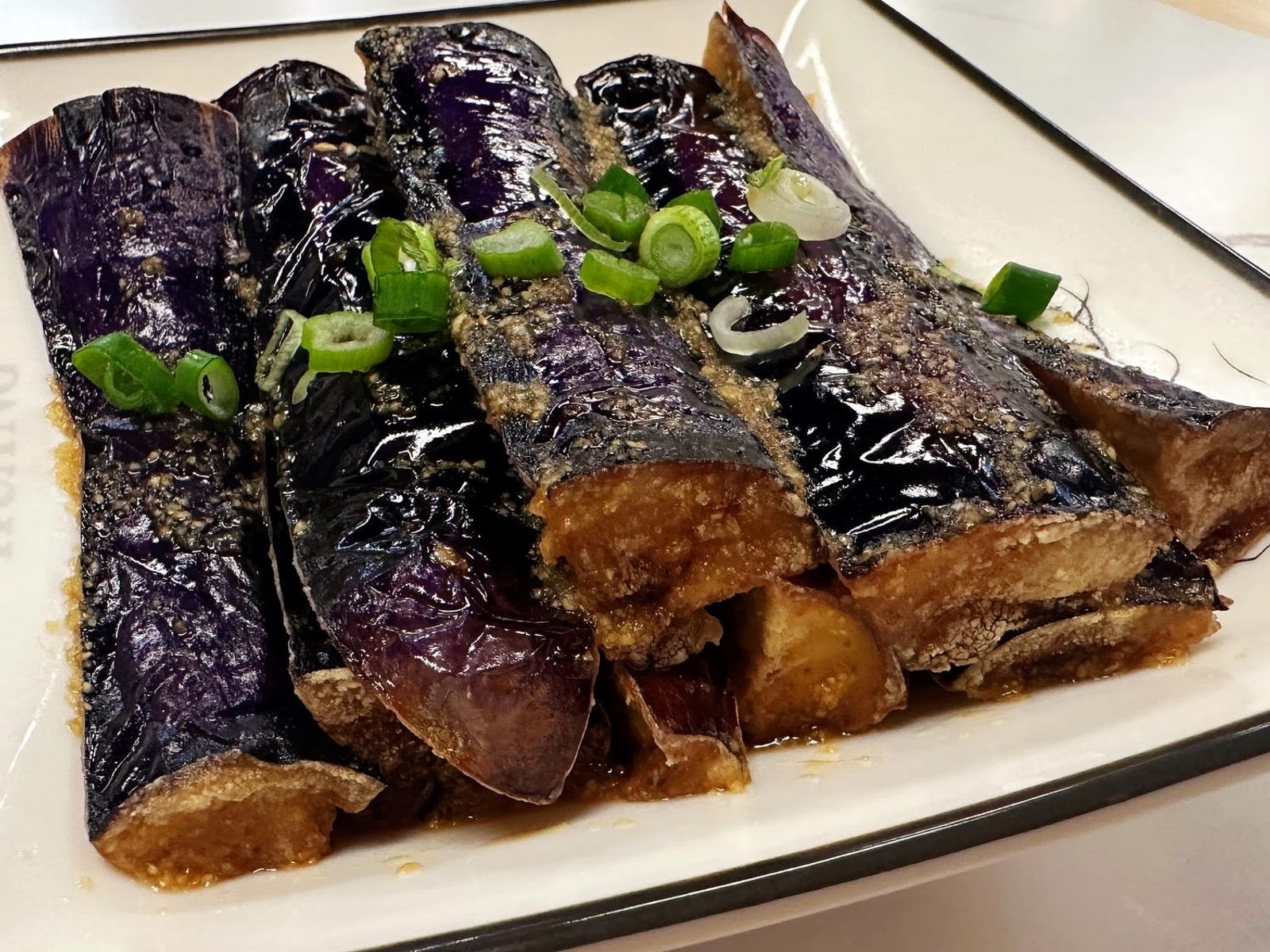 DH Noodles & Grill 敦煌兰州牛肉拉面 by null