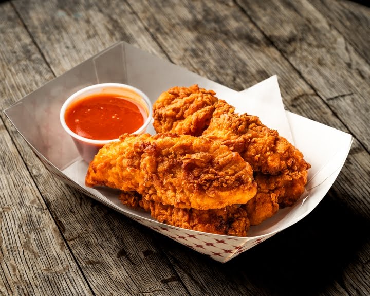 Vogue Tavern by null