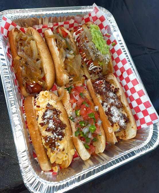 BRICK'S BAR & LALO'S by null