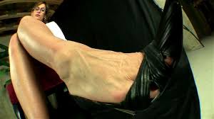Toe wiggling shoes jpg x Toe wiggling shoes