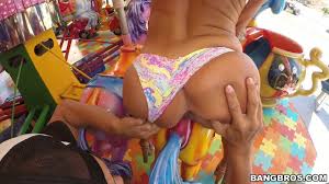 Amusement park masturbating camgirlslive webcam jpg x Amusement park
