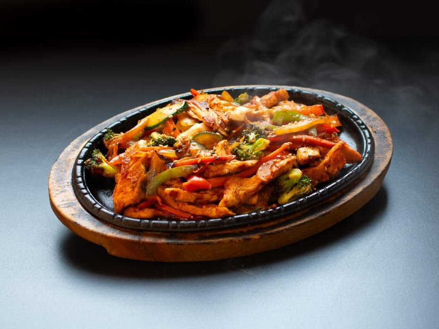 Yellowfinn Grill & Sushi Bar by null