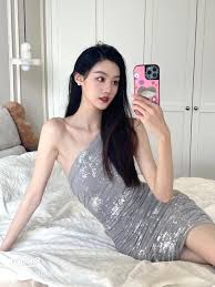 　自撮り 足裏 顔出し|遠藤さくら、生配信で“まるごと1冊乃木坂46特集”撮影裏話を披露へ 限定ポスター特典も解禁【TRIANGLE magazine 03】 - モデルプレス