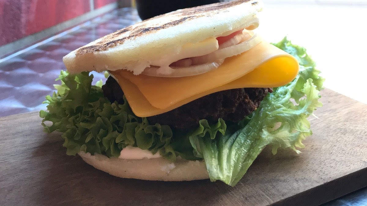 Arepas De Lyna by null